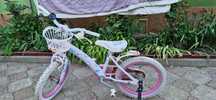Vand bicicleta de copii