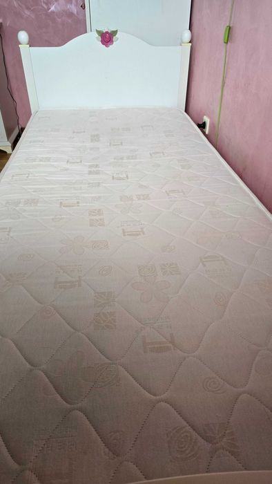 Детски мебели за момиче–легло, гардероб, бюро, тоалетка, шкаф за книги