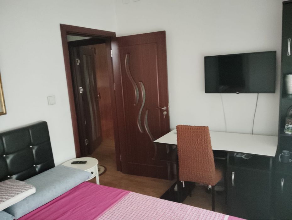 Inchiriez apartament in regim hotelier