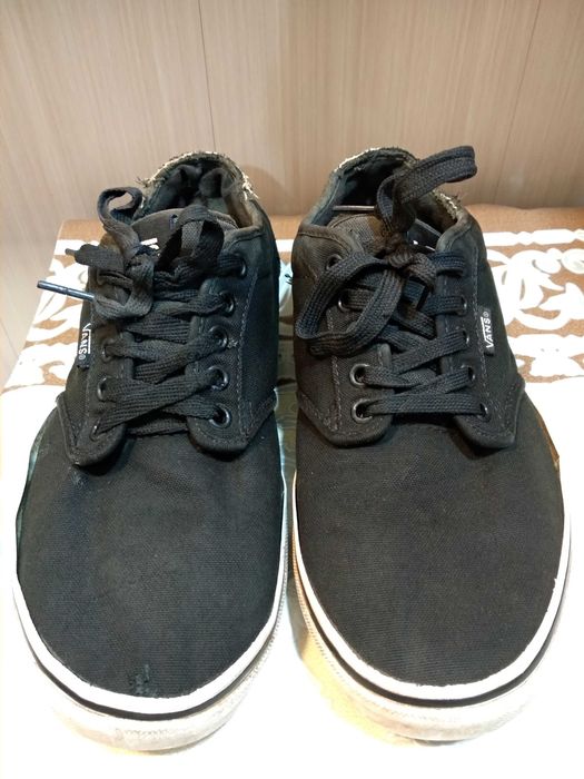 Кроссовки Vans (40-41).