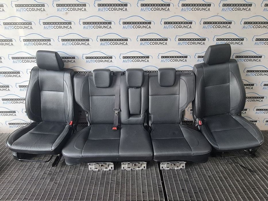 Interior complet Suzuki Grand Vitara 2012 - 2015 SUV 4 Usi (1367)