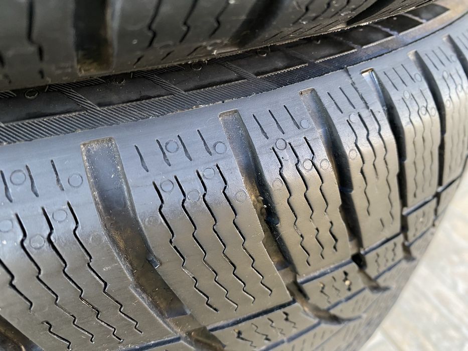 2бр. Зимни гуми 245/45/19 Nokian WR SnowProof P 102V XL DOT4321