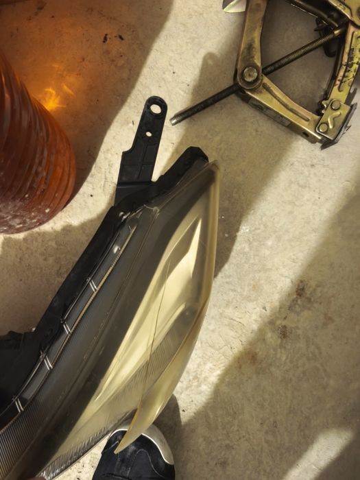 Фарове за subaru XV ксенон