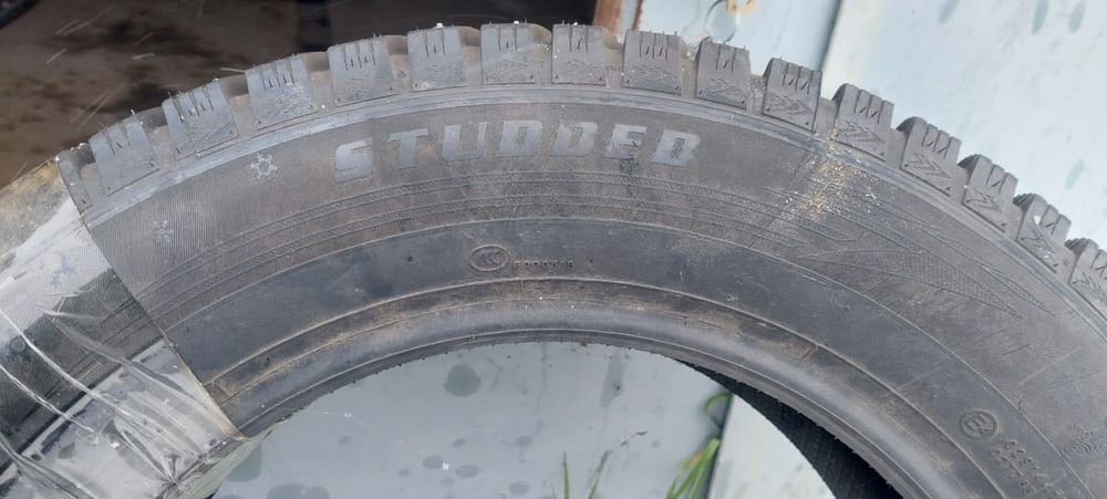 продам новую зимнюю резину