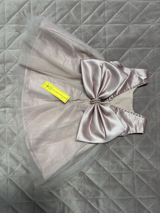 Рокля за бебе от Shein 12-18 м. нова