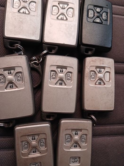 Тойота ключ естима