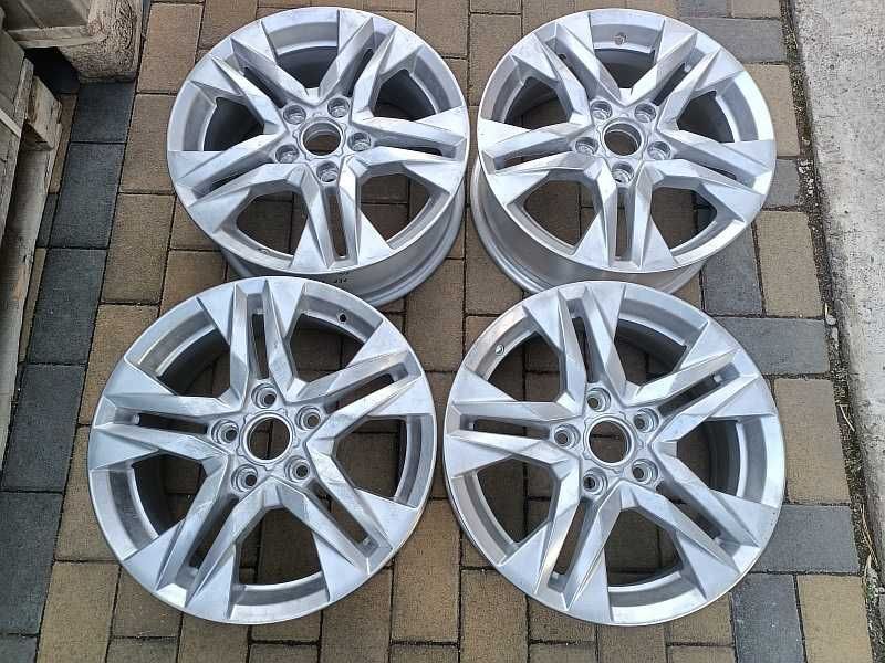 Продам абсолютно новые, не крашенные диски на Toyota Camry