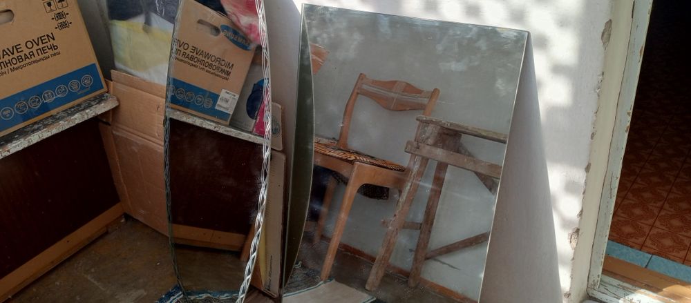 Продам зеркала по 3000 тысячи качество совецкое!