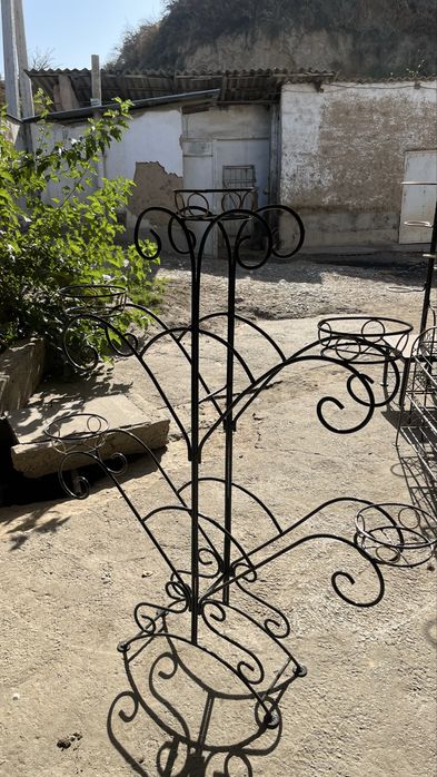 Продам подставки для цветов