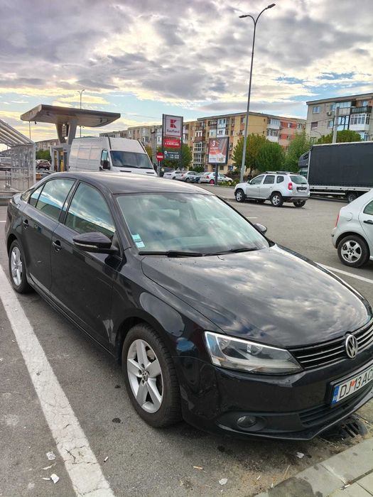 Vând VW Jetta 2013 1.6 TDI