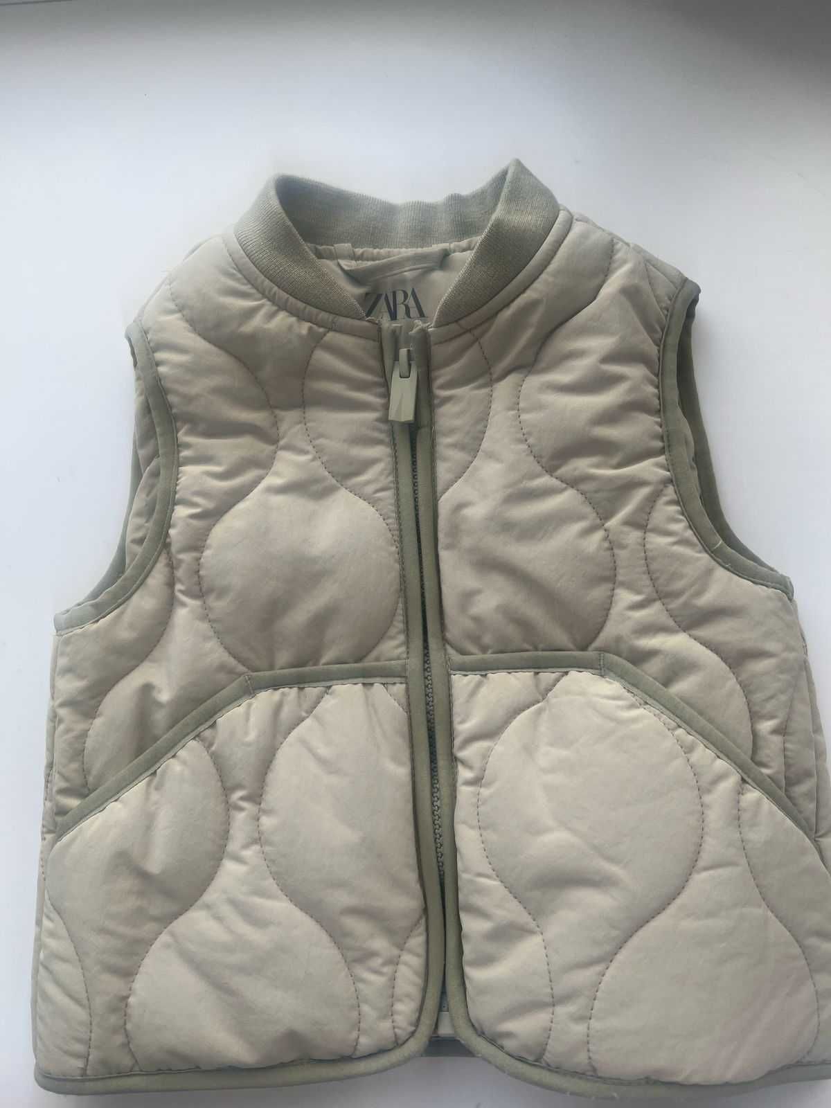Желетка от Zara (12-18 мес)
