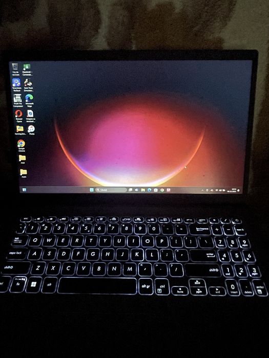 Se vinde laptop ASUS