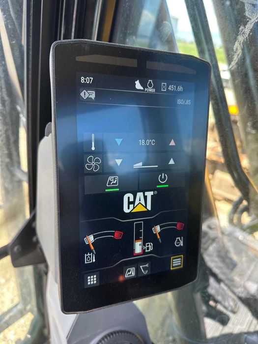 VAND Excavator pe senile CAT320 20To