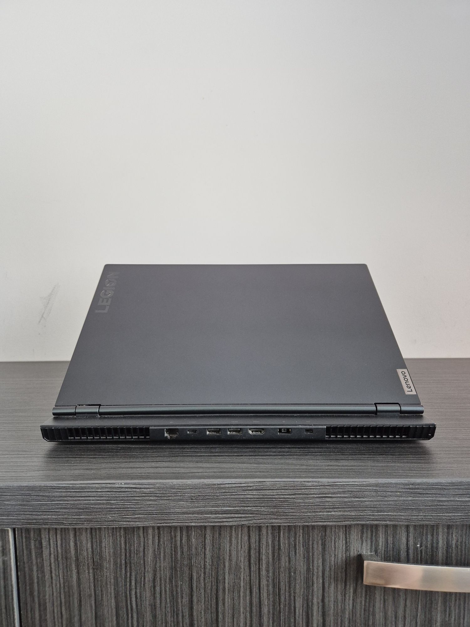 Lenovo Legion 5, Ryzen 7, 32GB RAM, SSD 1TB, GTX 1650 Ti + geantă