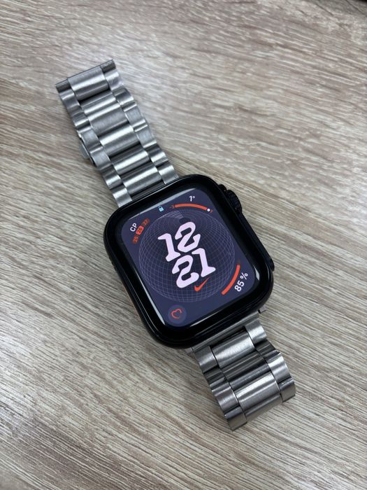 Watch SE (GPS + Cellular) Nike 44MM