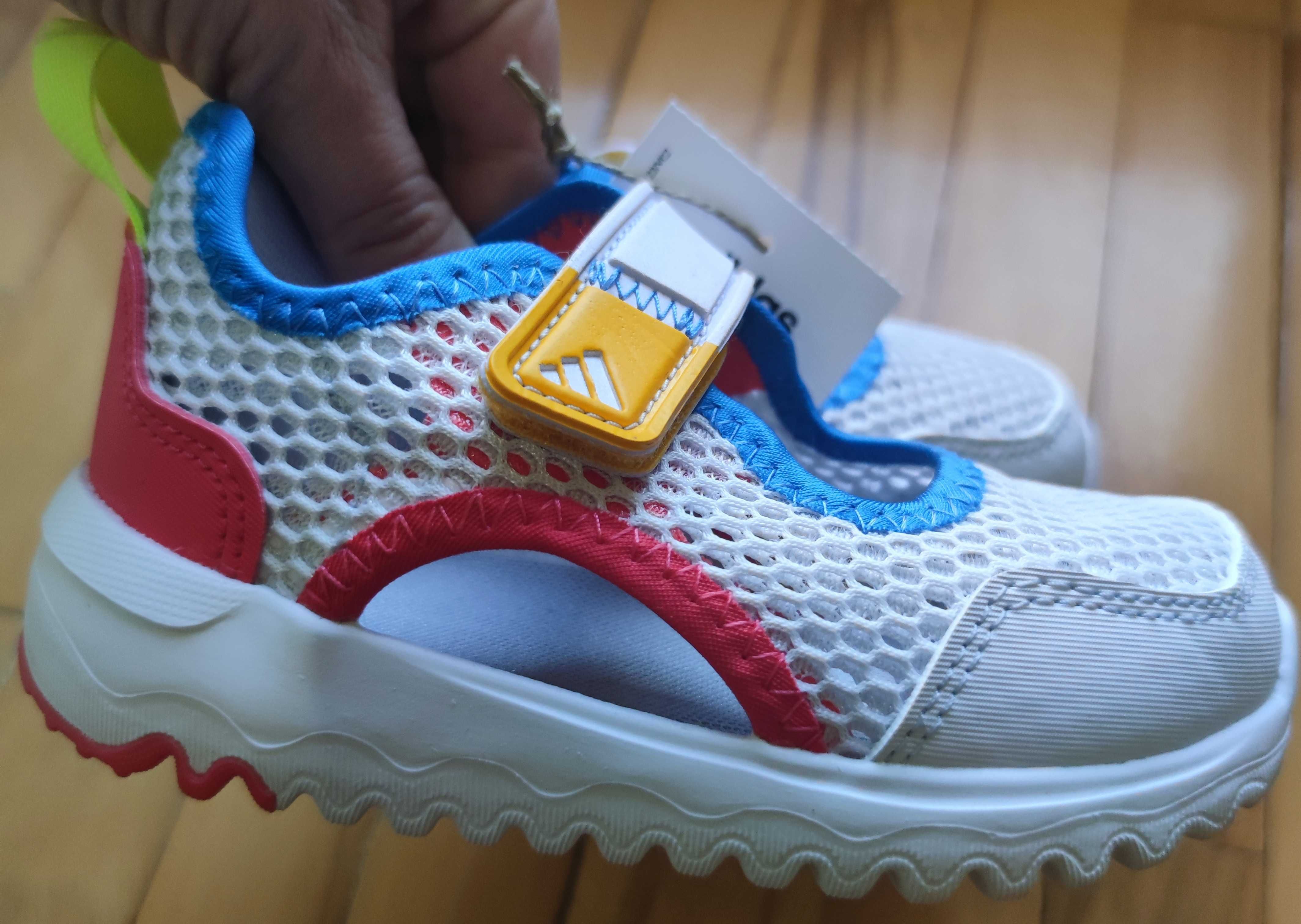 Нови сандали Adidas