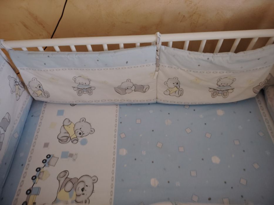 Vând pătuț de copii și cărucior pentru gemenii