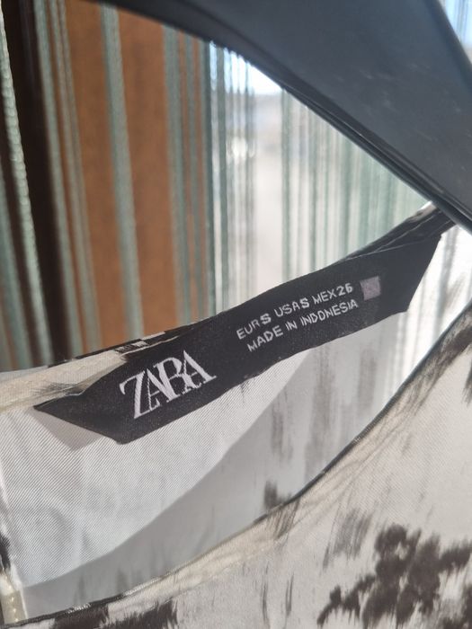 Lot 4 Rochii ( Zara/ASOS) marimea XS