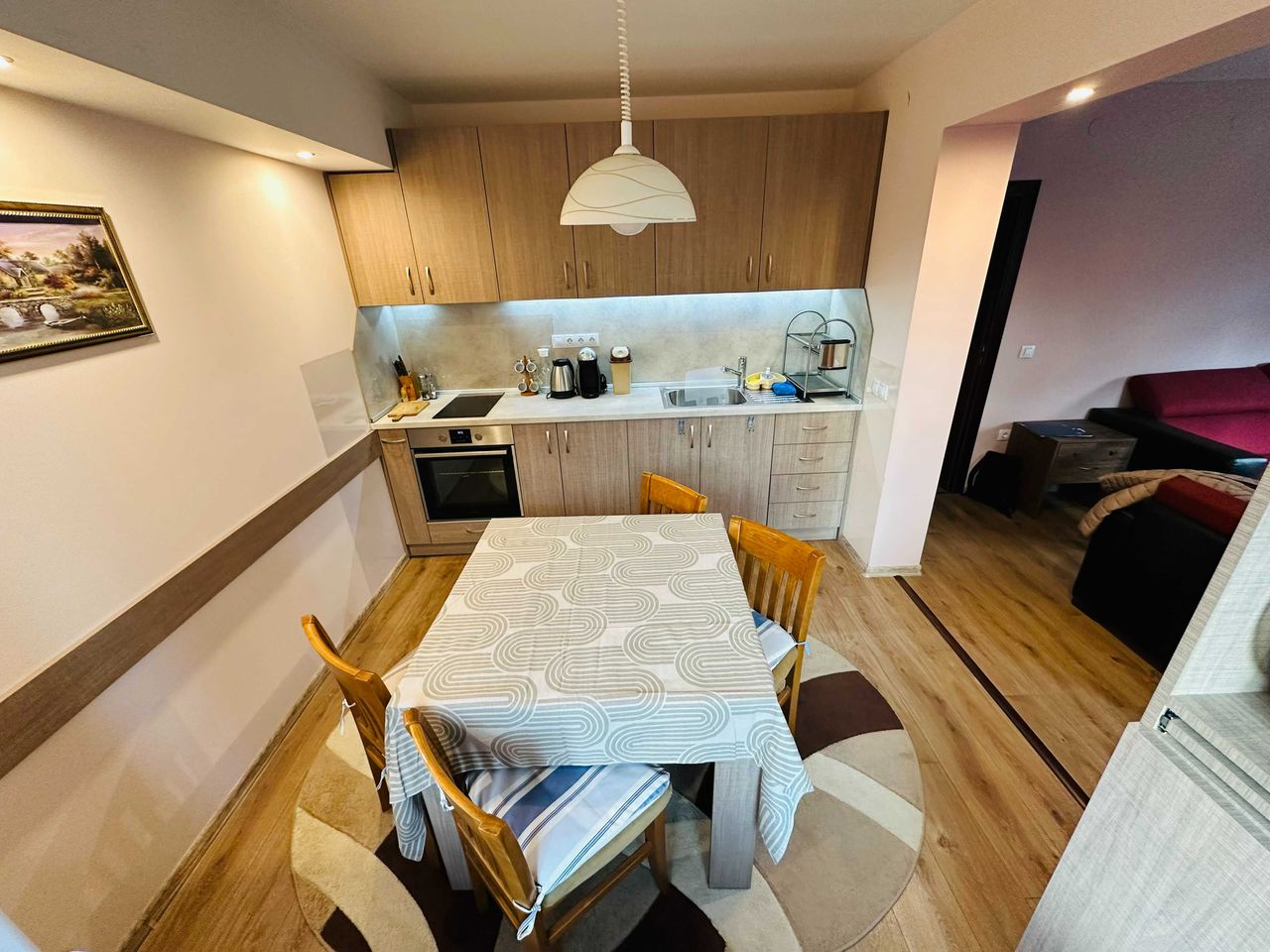 Дава се под наем Тристаен апартамент в Банско - 95 кв.м за 800 € - Снимка #12