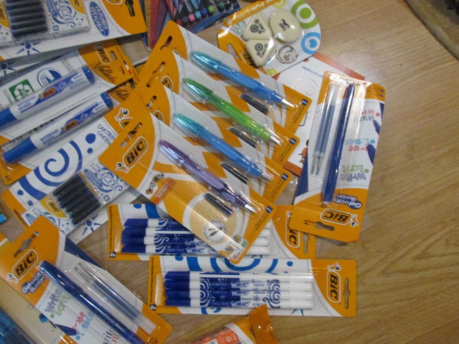 Bic  vinde toata gama   produse   -  pt  scoala   /   NOI