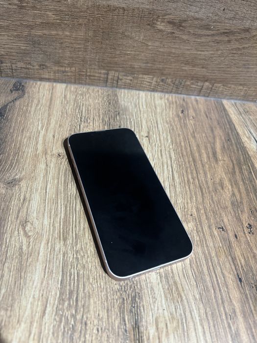 Apple iphone 13 розовый