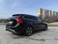 Volvo V60 R-Design