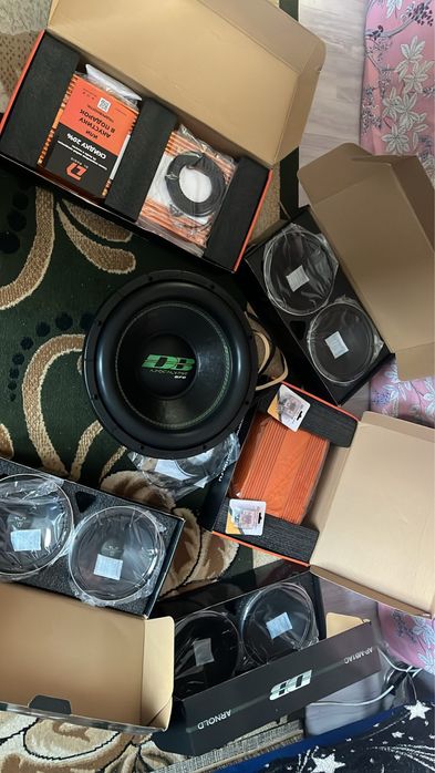 музыка , сабвуфер, динамики