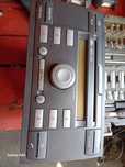 Vând radio-cd player original marca ford
