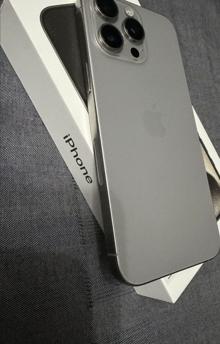 Продам iPhone 15 Pro Max 256