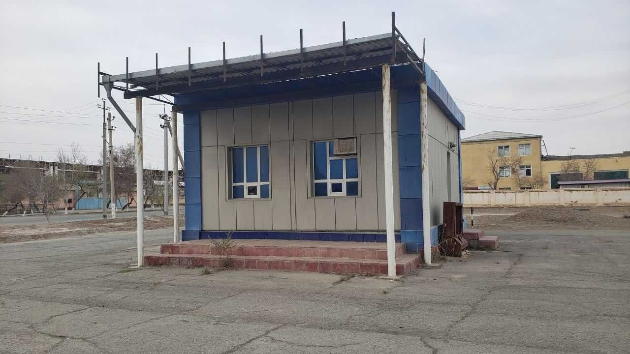 Бензин заправка сотилади