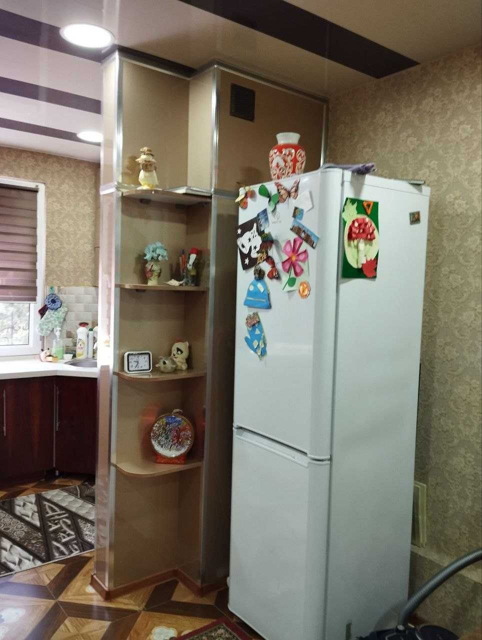 3 ком. квартира 2 этаж метро Шахристон