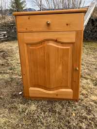 Дървено шкафче, много запазено