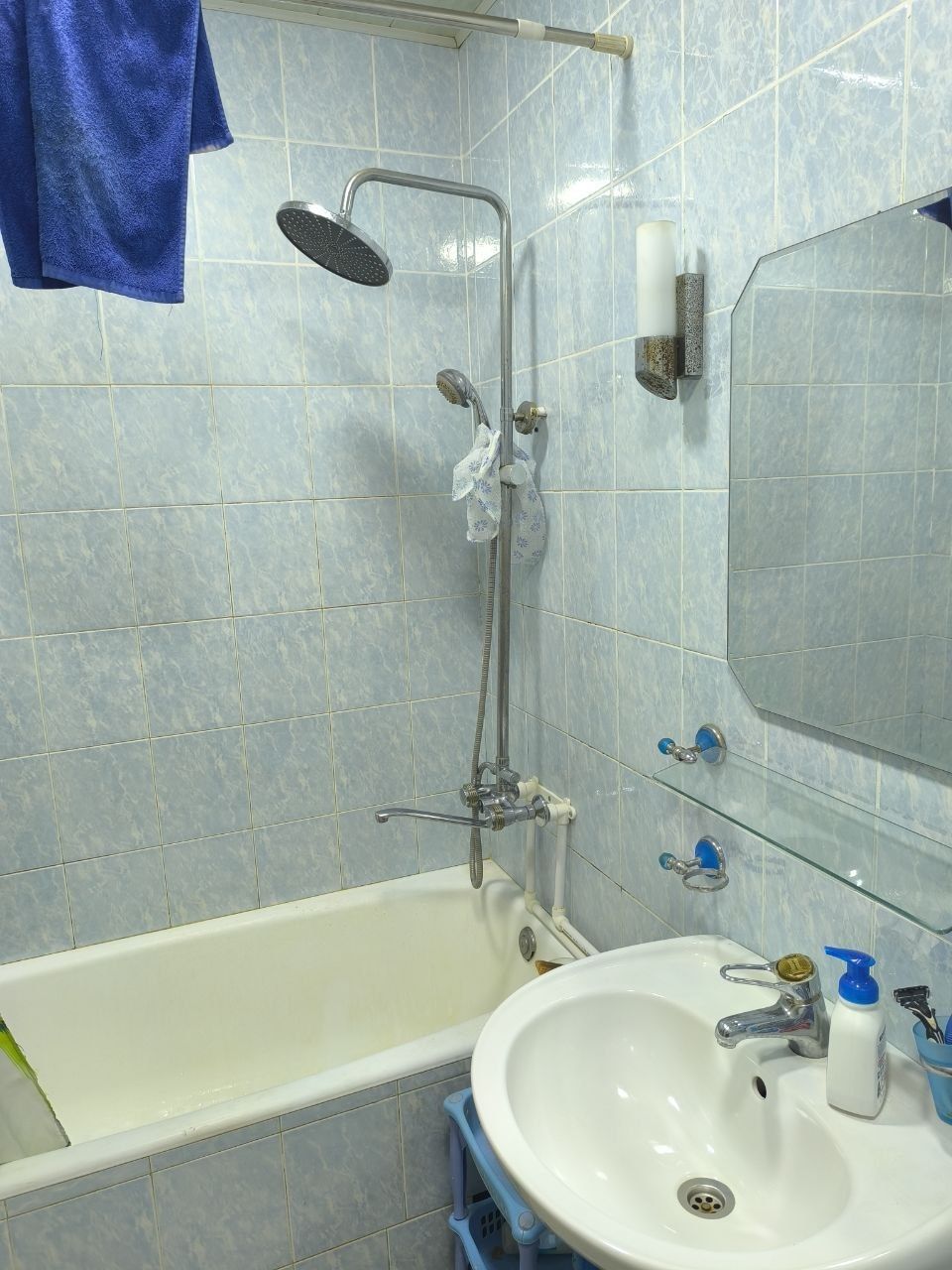 Продам свою квартиру 4/3/5 Феруза (экобазар)