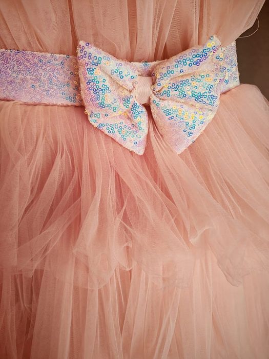 Платье на 7-8 лет