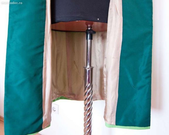 Pardesie pentru femei, Unicate