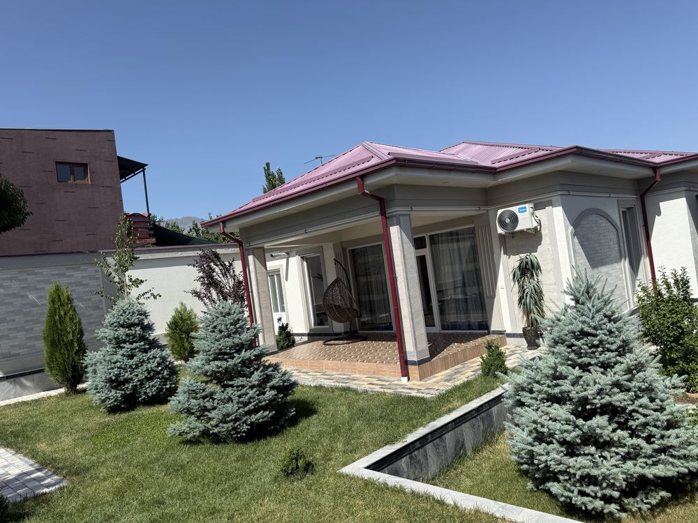 Oq tosh yon bagrida dacha sauna bassen tenis wifi bbq landshaft dizayn