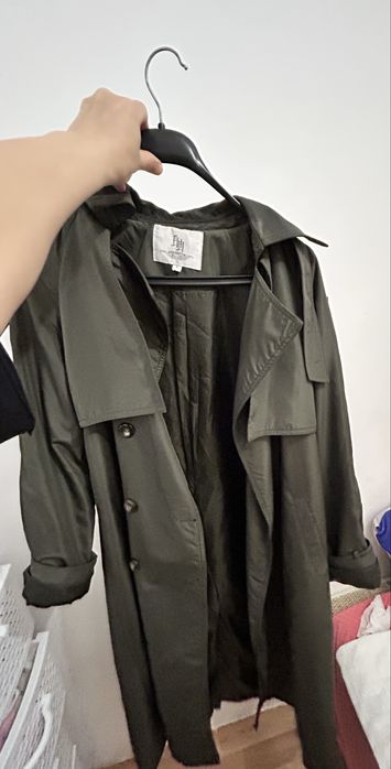 Тренч- плащь  цвет хаки