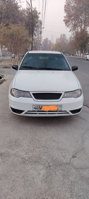 Nexia 2  1.6 sotiladi