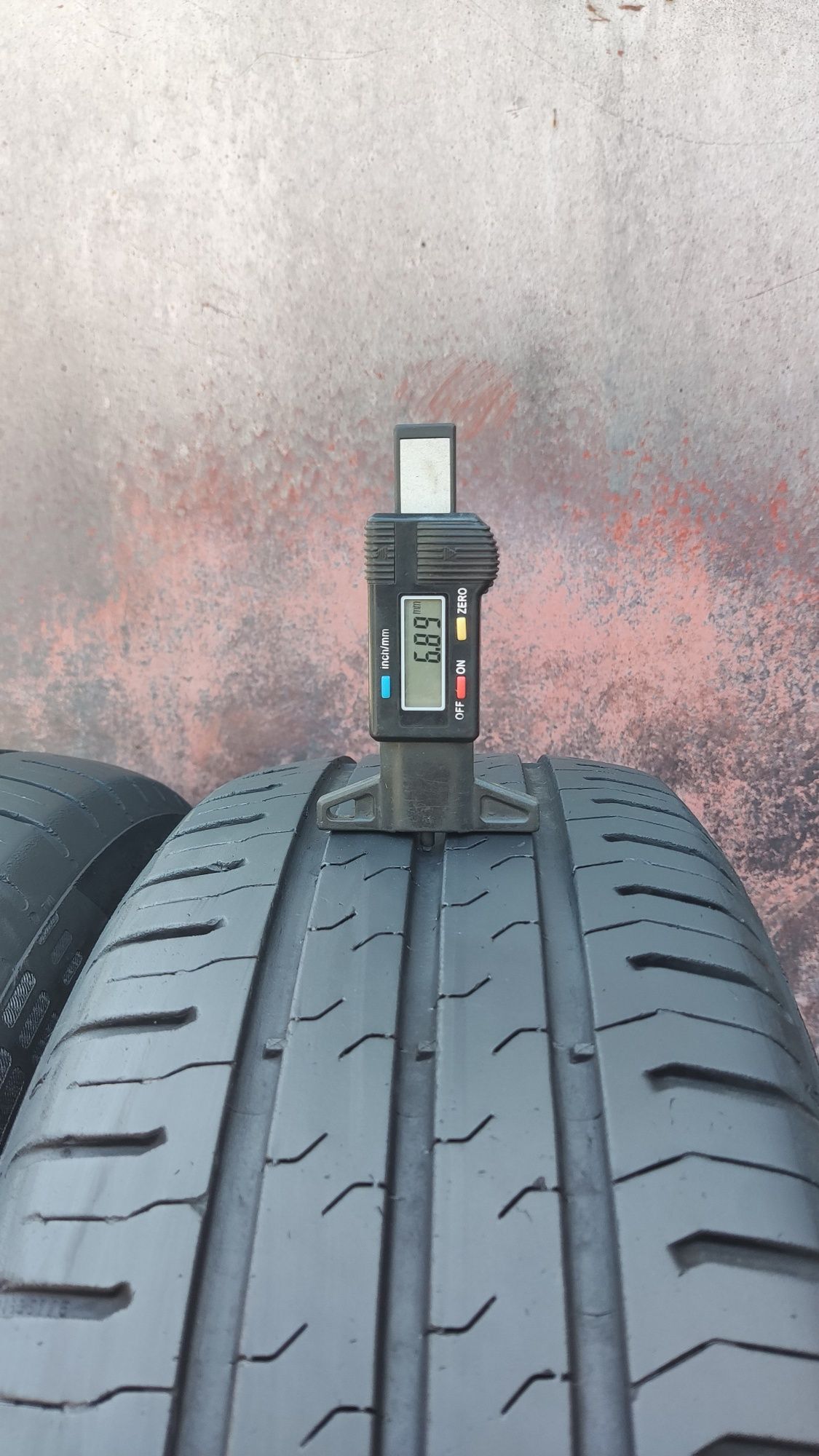 2бр. летни гуми 185/65/15 Continental, dot21
7.4mm
Добро състояние на