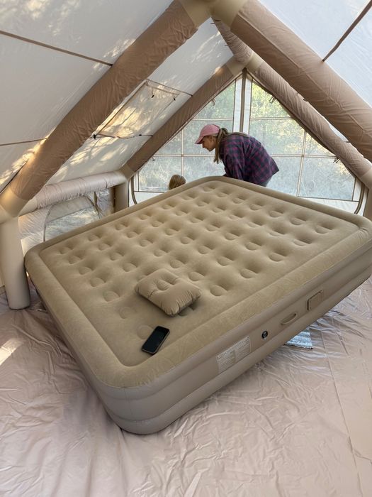 Надуваем матрак със вграденa помпа и батерия 4000mAh