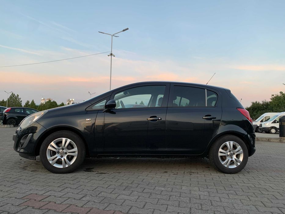 Opel Corsa Benzina EURO 5 1.4 MPI 101 cp Toate Dotarile 2014 Impecabil