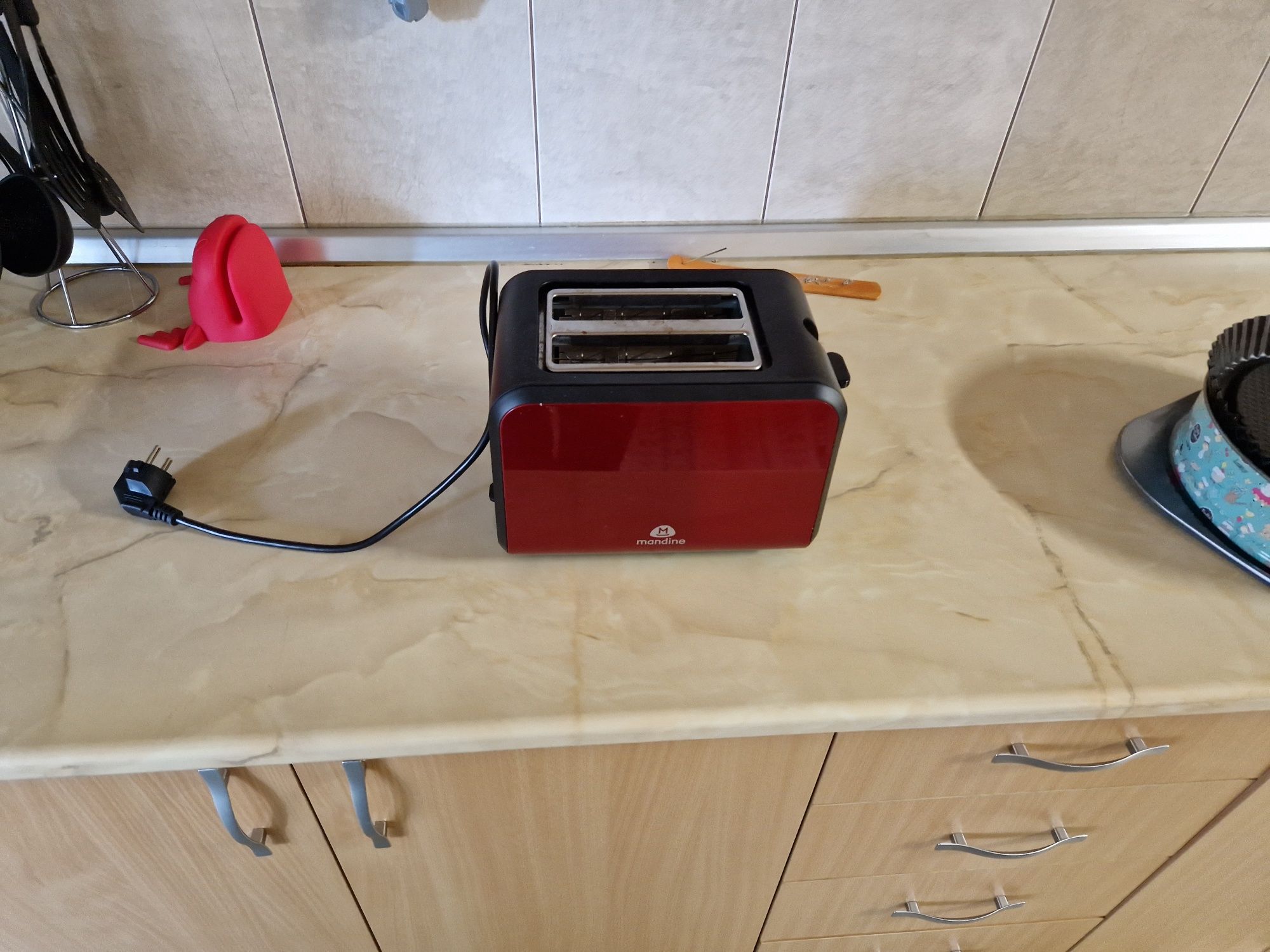 Aparat toaster Mandine