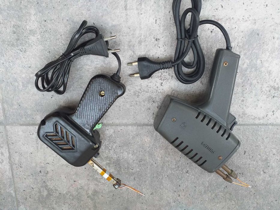 Pistol de lipit ROMANESC si unul PHILIPS.Pret la pachet.