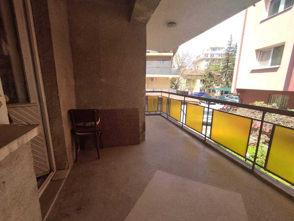 Дава се под наем Къща в София, Хладилника - 180 кв.м за 2600 € - Снимка #4