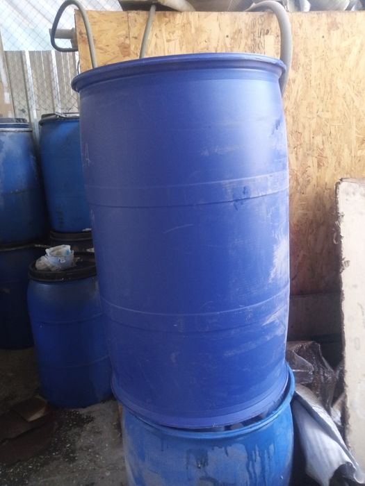 Бочка пластиковая 220 шитров