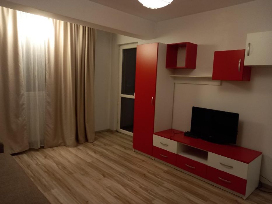 Inchiriez garsoniera 4 min mers metrou Dimitrie Leonida