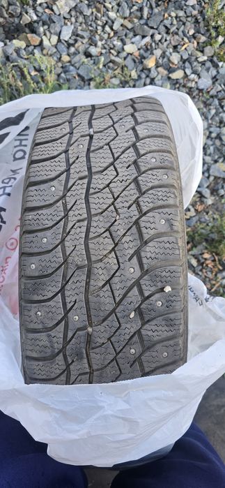 Продам зимние шины в хорошем состоянии