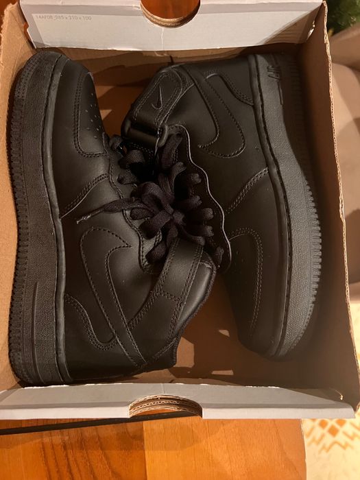 Сникърси Air Force 1 Mid (GS) 35.5номер 22.5 см