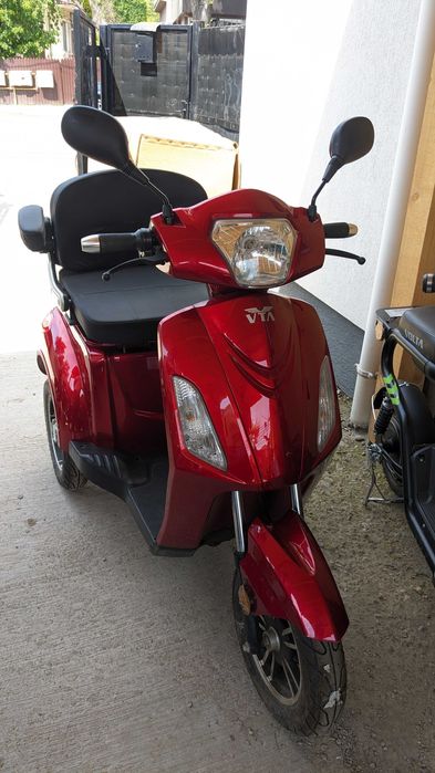 Triciclu electric fara permis,motor 1000W,autonomie pana la 50km