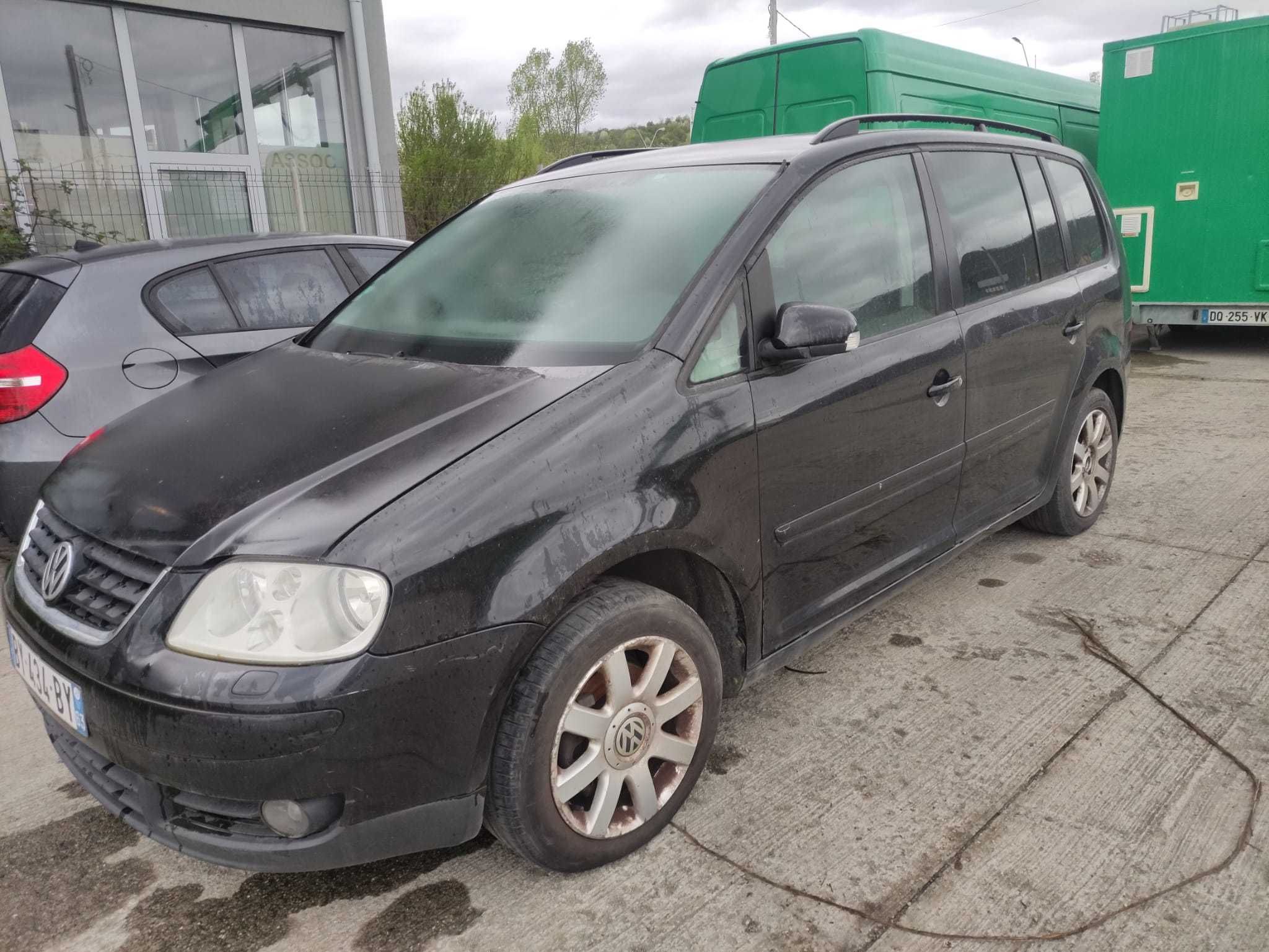 Dezmembrez Volkswagen Touran An 2003 Motor 2.0L, Diesel, 136 CP